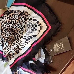Vince Camuto 💯 silk scarf